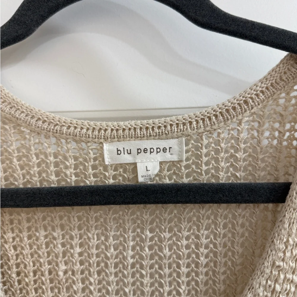 Blu Pepper Beige Knit Top vest - Picture 2 of 2